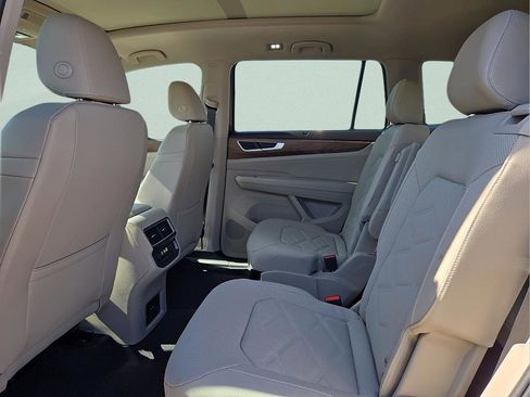 New 2026 Volkswagen Atlas SE FWD image 11