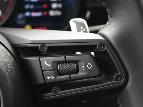 Certified 2026 Porsche Macan AWD/4WD image 21