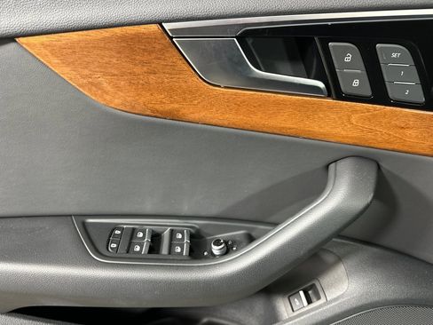 Used 2023 Audi A4 2.0T Premium w/ Convenience Package image 10