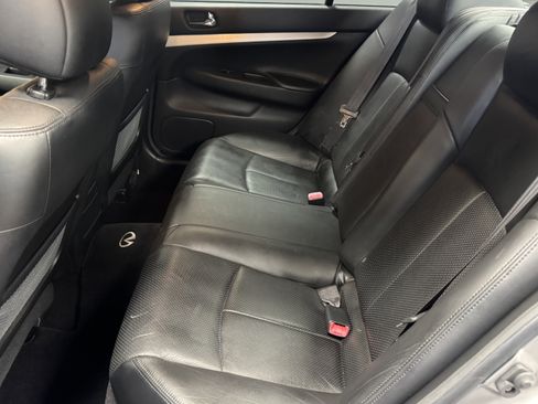Used 2009 INFINITI G37 Journey w/ Premium Pkg image 11