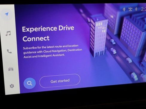 Used 2025 Toyota Camry SE image 24