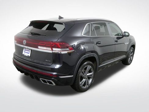 Used 2024 Volkswagen Atlas Cross Sport SEL R-Line AWD/4WD image 4