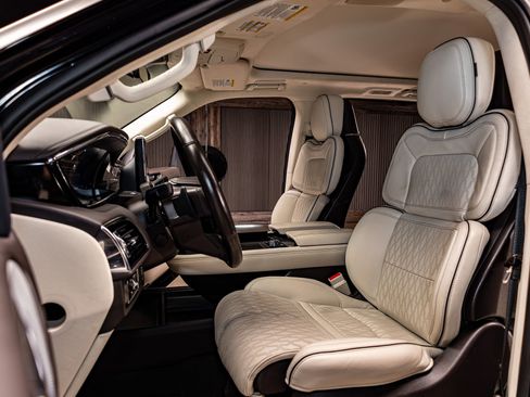 Used 2023 Lincoln Navigator L Black Label image 20