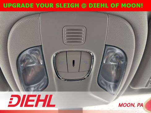 Certified 2019 Jeep Compass Latitude image 33