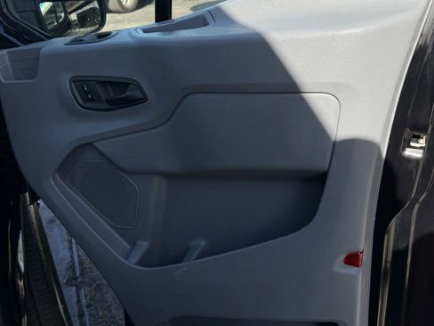 Used 2019 Ford Transit 350 XLT image 19