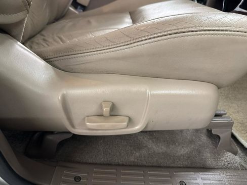 Used 2001 Toyota 4Runner Limited image 48