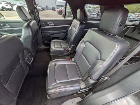Certified 2019 Ford Explorer XLT w/ Equipment Group 202A AWD/4WD image 16