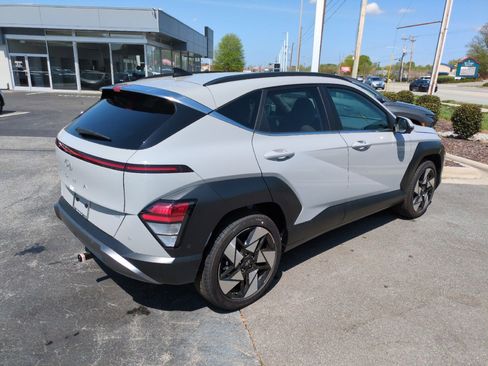 New 2026 Hyundai Kona Limited FWD image 8