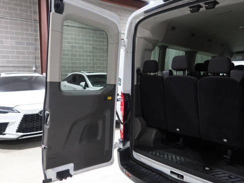 Used 2021 Ford Transit 350 XLT RWD image 29