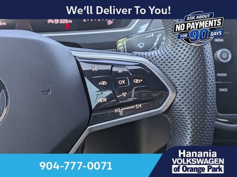 Certified 2024 Volkswagen Tiguan SE R-Line FWD image 28