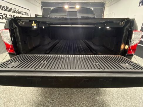 Used 2017 Nissan Titan Platinum Reserve image 24
