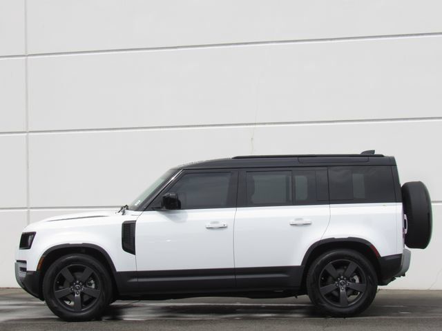 Used 2025 Land Rover Defender 110 S AWD/4WD image 4