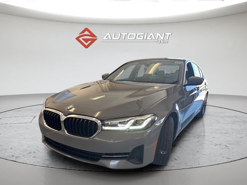 Used 2021 BMW 540i w/ Premium Package RWD image 1
