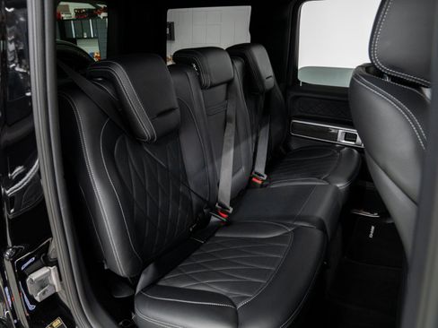 Used 2022 Mercedes-Benz G 550 image 32