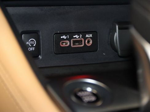 Used 2025 Nissan Sentra SV w/ SV Premium Package image 42