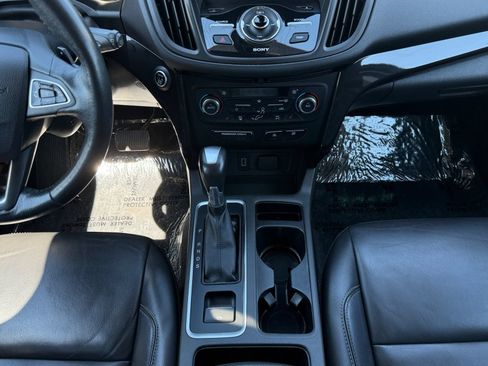 Used 2017 Ford Escape Titanium AWD/4WD image 13
