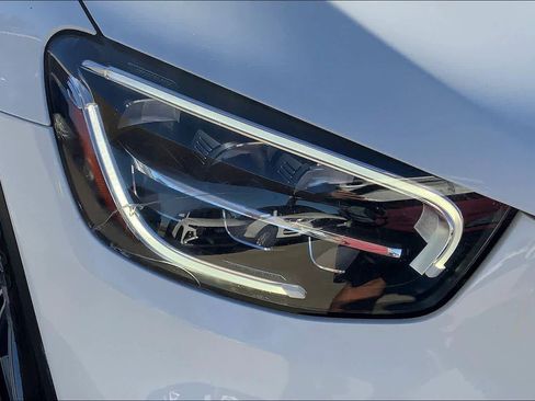 Used 2021 Mercedes-Benz GLC 300 4MATIC image 26