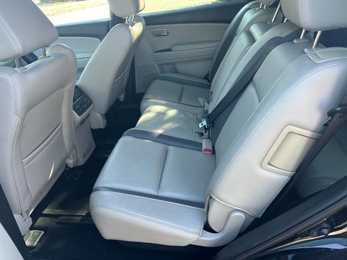 Used 2012 MAZDA CX-9 Touring w/ Moonroof & Bose Audio Pkg image 11