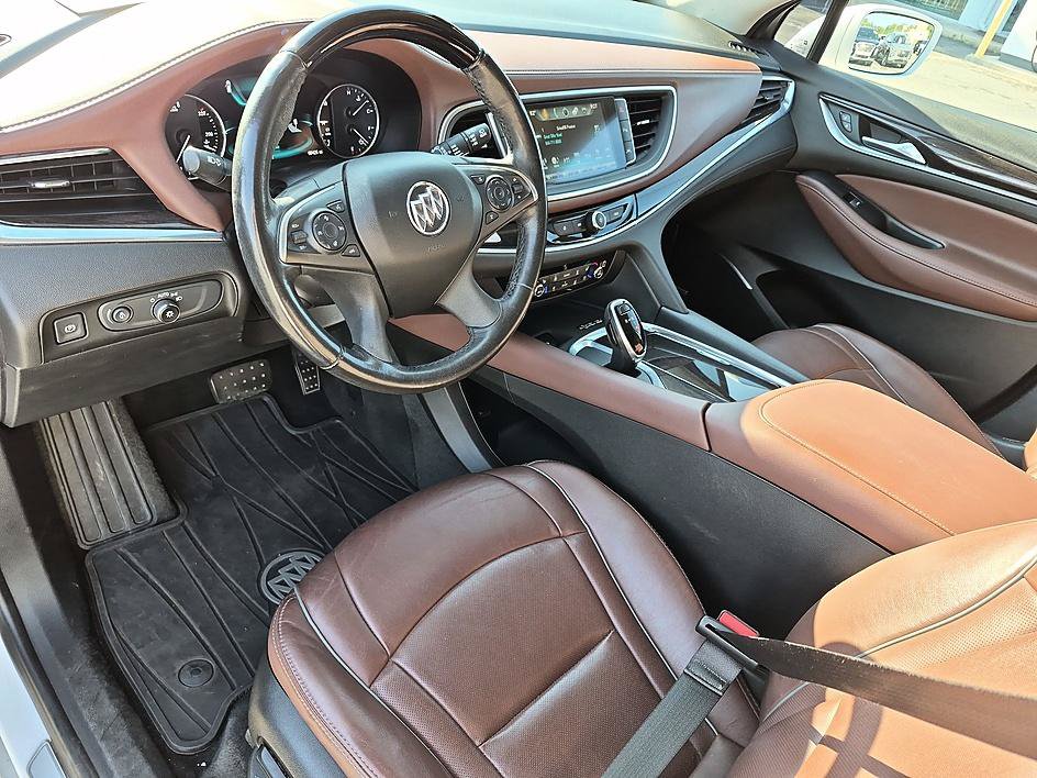 Certified 2019 Buick Enclave Avenir w/ Avenir Technology Package FWD image 16