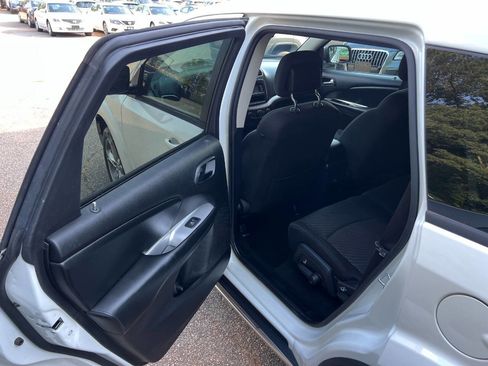 Used 2017 Dodge Journey Crossroad image 12