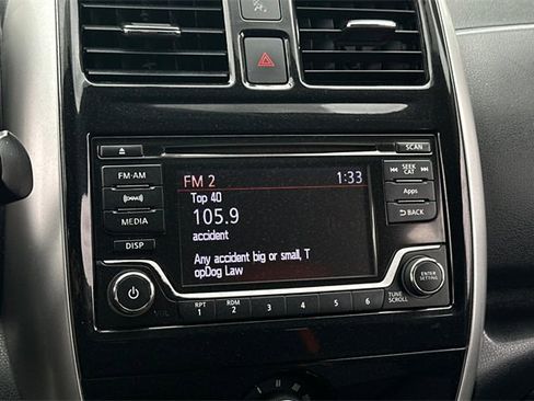 Used 2016 Nissan Versa Note SR image 22