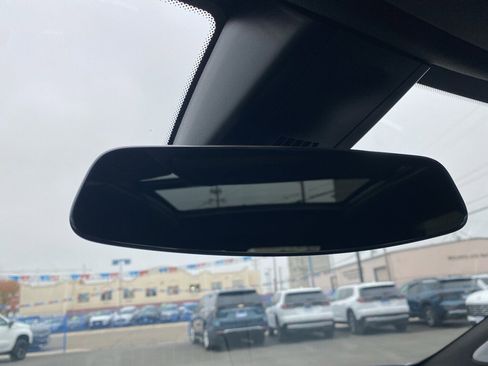 Used 2025 Cadillac XT5 Premium Luxury image 31