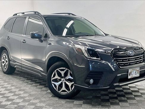 Used 2023 Subaru Forester Premium AWD/4WD image 11