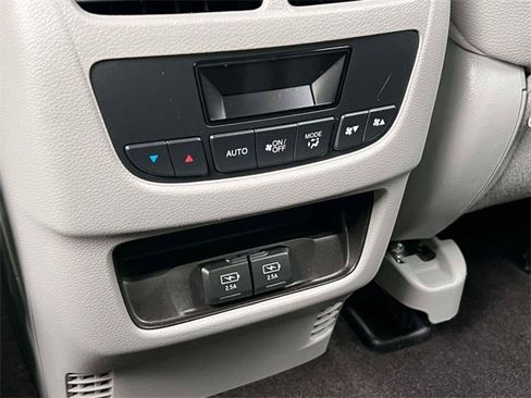 Used 2020 Acura MDX SH-AWD image 14