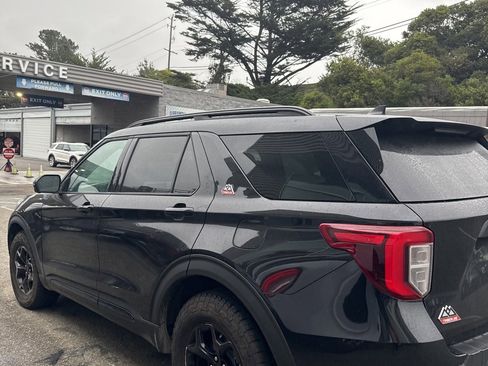 Used 2022 Ford Explorer Timberline w/ Timberline Technology Package image 6