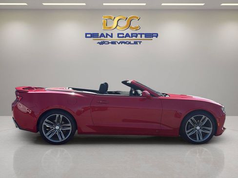 Used 2017 Chevrolet Camaro LT RWD image 9