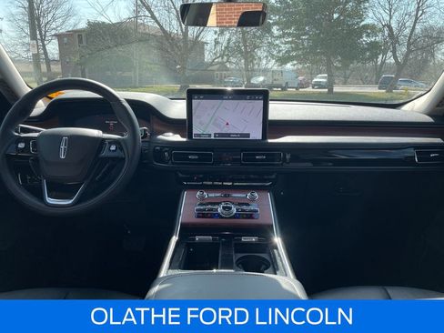 Used 2024 Lincoln Aviator Reserve w/ Equipment Group 201A image 24