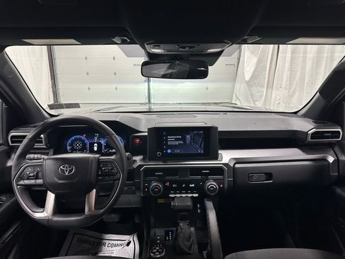 Used 2025 Toyota 4Runner TRD Off-Road image 39