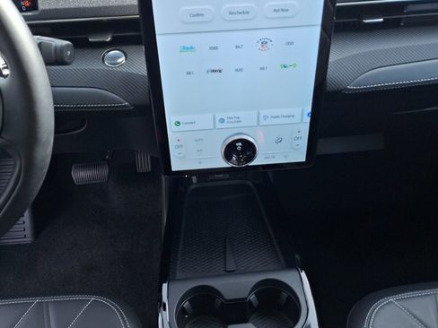 Used 2025 Ford Mustang Mach-E Select image 12