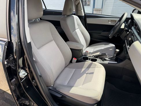 Used 2015 Toyota Corolla LE FWD image 17