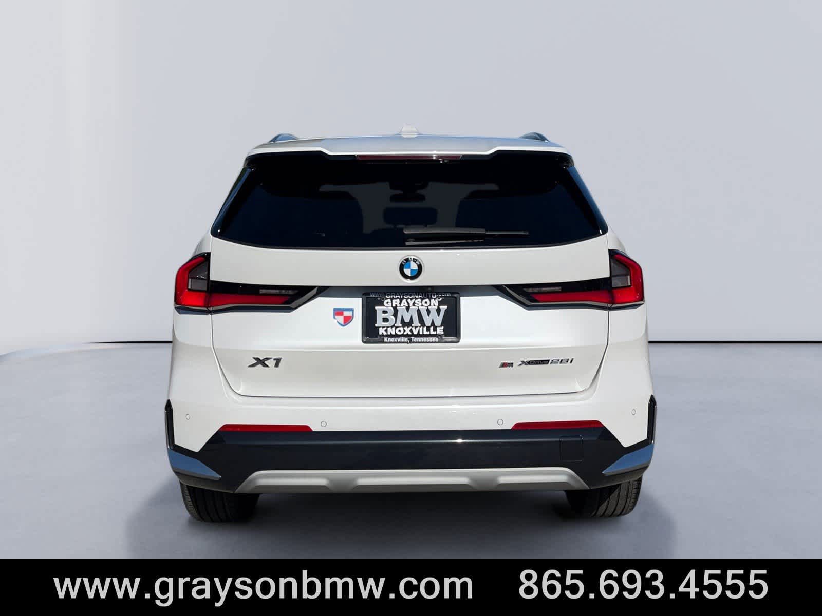 Used 2023 BMW X1 xDrive28i w/ Convenience Package AWD/4WD image 4