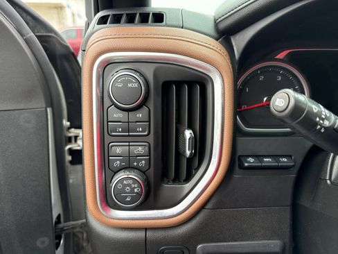 Used 2021 Chevrolet Silverado 3500 High Country AWD/4WD image 16