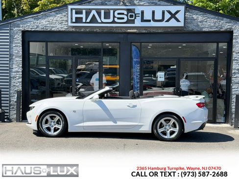 Used 2020 Chevrolet Camaro LT RWD image 8