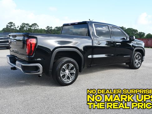 Used 2025 GMC Sierra 1500 SLT RWD image 2