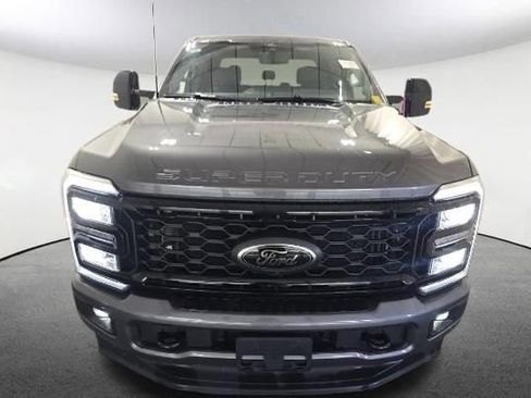 Used 2025 Ford F350 Lariat w/ Black Appearance Package AWD/4WD image 2