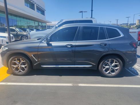 Used 2024 BMW X3 sDrive30i w/ Premium Package RWD image 4