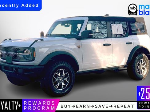 Used 2022 Ford Bronco Badlands image 1