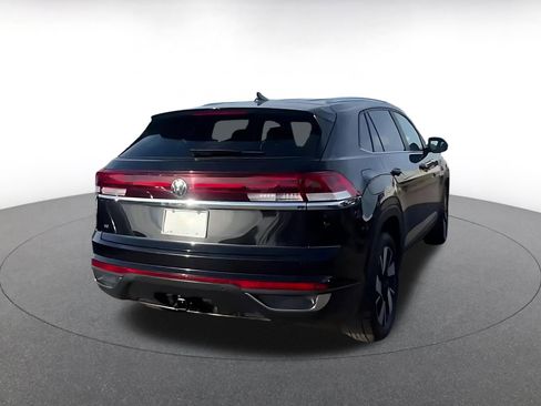 Used 2025 Volkswagen Atlas Cross Sport SE FWD image 14