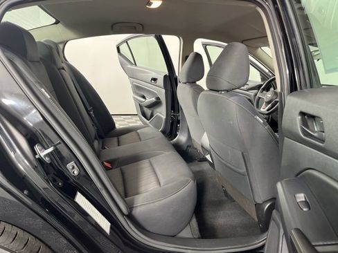 Used 2024 Nissan Altima 2.5 SV FWD image 42