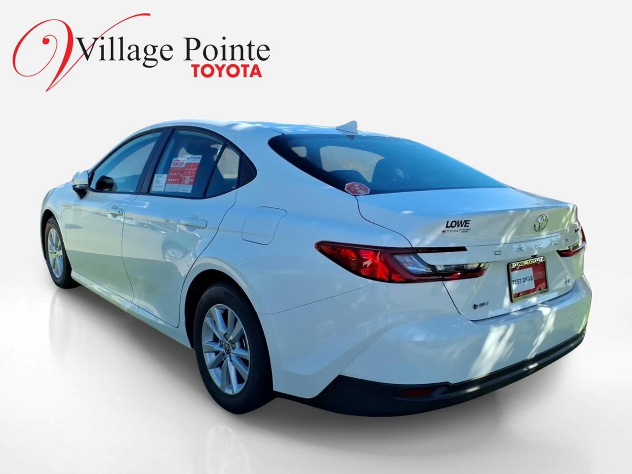 Used 2026 Toyota Camry LE w/ Convenience Package FWD image 2
