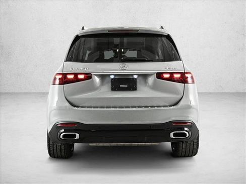 Used 2026 Mercedes-Benz GLS 450 4MATIC image 7