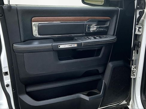 Used 2017 RAM 1500 Laramie AWD/4WD image 21