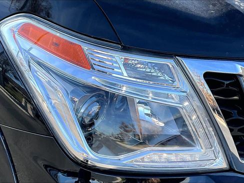 Used 2019 Nissan Armada Platinum w/ Captain's Chairs Package image 27