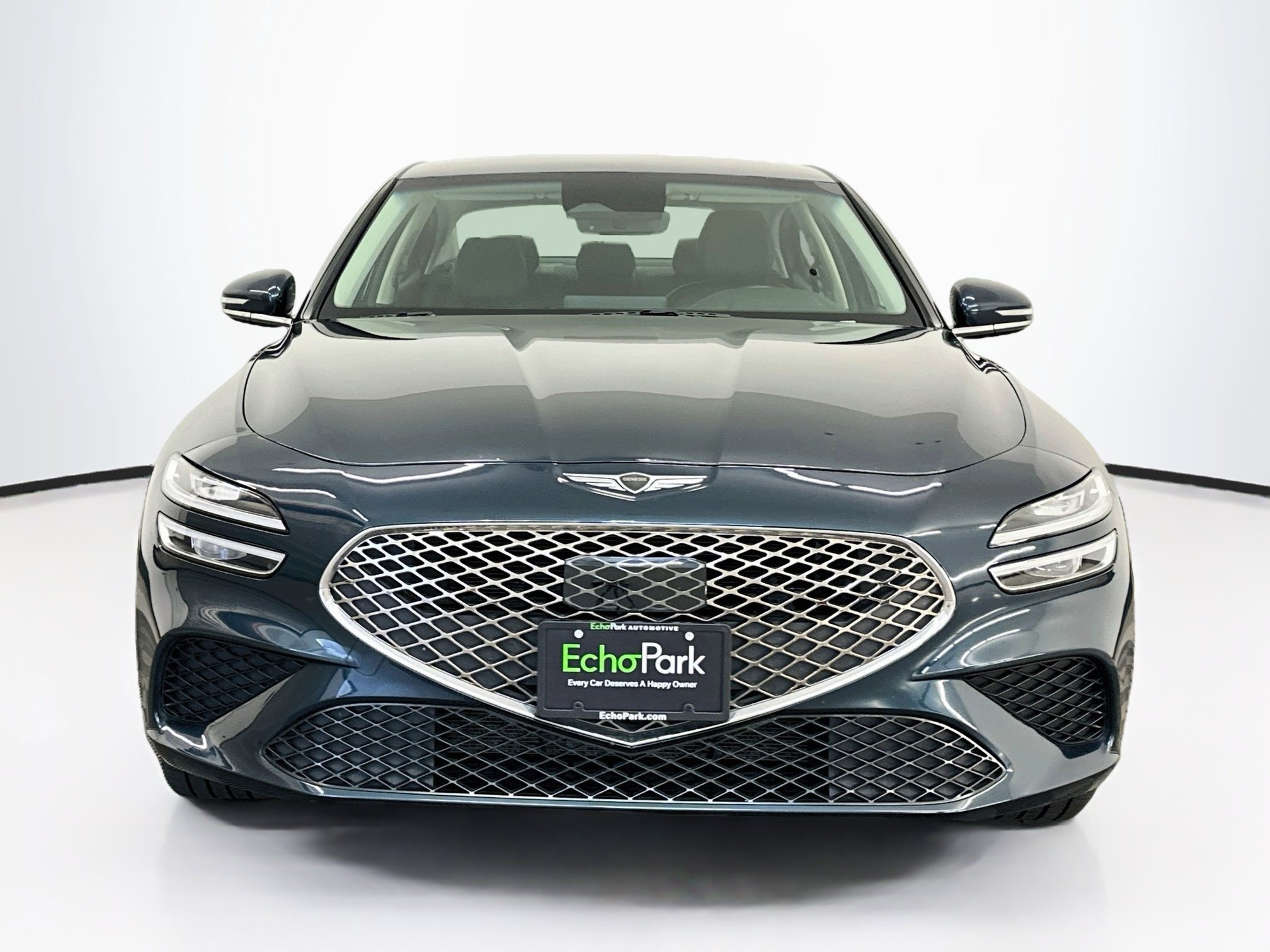 Used 2025 Genesis G70 2.5T AWD/4WD image 2