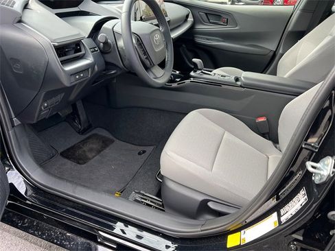 Used 2026 Toyota Prius LE image 9