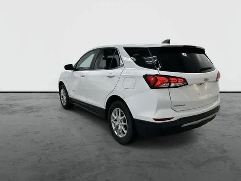 Used 2023 Chevrolet Equinox LT FWD image 2
